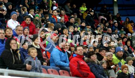 Fussball. Bundesliga. SK Austria Klagenfurt gegen  FC Flyeralarm Admira.   Fans (Klagenfurt). Klagenfurt, am 30.10.2021.
Foto: Kuess
www.qspictures.net
---
pressefotos, pressefotografie, kuess, qs, qspictures, sport, bild, bilder, bilddatenbank