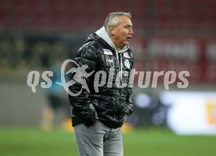 Fussball. Bundesliga. SK Austria Klagenfurt gegen  FC Flyeralarm Admira.   Trainer Peter Pacult (Klagenfurt). Klagenfurt, am 30.10.2021.
Foto: Kuess
www.qspictures.net
---
pressefotos, pressefotografie, kuess, qs, qspictures, sport, bild, bilder, bilddatenbank