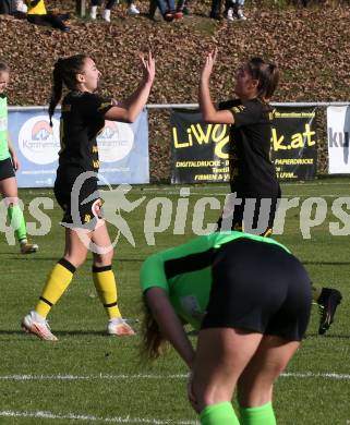 Fussball. 2. Frauenbundesliga. Carinthians LIWOdruck Hornets gegen FC Altera Porta. Torjubel Elisa Ciccarelli, Marie Sophie Klocker  (Carinthians),   (Altera Porta). Feistritz/Drau, 31.10.2021.
Foto: Kuess
---
pressefotos, pressefotografie, kuess, qs, qspictures, sport, bild, bilder, bilddatenbank