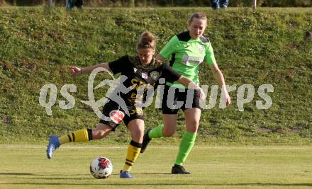 Fussball. 2. Frauenbundesliga. Carinthians LIWOdruck Hornets gegen FC Altera Porta.  Vanessa Kraker (Carinthians), Caroline Peter  (Altera Porta). Feistritz/Drau, 31.10.2021.
Foto: Kuess
---
pressefotos, pressefotografie, kuess, qs, qspictures, sport, bild, bilder, bilddatenbank