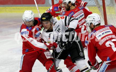 EBEL. Eishockey Bundesliga. KAC gegen Dornbirn Bulldogs.	Steffler Kele, Hundertpfund Thomas, Schumnig Martin, (KAC),  Padakin Pavlo (Dornbirn). Klagenfurt, am 5.11.2021.
Foto: Kuess
www.qspictures.net

---
pressefotos, pressefotografie, kuess, qs, qspictures, sport, bild, bilder, bilddatenbank