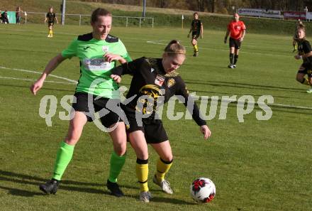 Fussball. 2. Frauenbundesliga. Carinthians LIWOdruck Hornets gegen FC Altera Porta.  Lena Thalmann  (Carinthians), Caroline Peter  (Altera Porta). Feistritz/Drau, 31.10.2021.
Foto: Kuess
---
pressefotos, pressefotografie, kuess, qs, qspictures, sport, bild, bilder, bilddatenbank