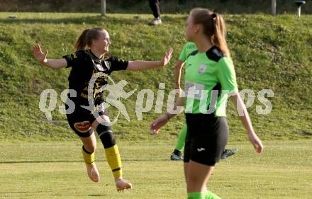 Fussball. 2. Frauenbundesliga. Carinthians LIWOdruck Hornets gegen FC Altera Porta.  Torjubel Selina Tamara Selinger,  (Carinthians). Feistritz/Drau, 31.10.2021.
Foto: Kuess
---
pressefotos, pressefotografie, kuess, qs, qspictures, sport, bild, bilder, bilddatenbank