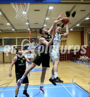 Basketball Zweite Liga 2021/2022. Grunddurchgang 5. Runde.  KOS Celovec gegen Basket Flames.  Samuel Seher (KOS), Gabriel Stepan  (Basket Flames). Klagenfurt, am 6.11.2021.
Foto: Kuess
www.qspictures.net
---
pressefotos, pressefotografie, kuess, qs, qspictures, sport, bild, bilder, bilddatenbank