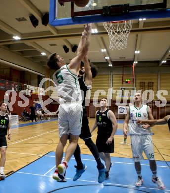 Basketball Zweite Liga 2021/2022. Grunddurchgang 5. Runde.  KOS Celovec gegen Basket Flames. Andi Smrtnik (KOS), Lazar Gagic (Basket Flames). Klagenfurt, am 6.11.2021.
Foto: Kuess
www.qspictures.net
---
pressefotos, pressefotografie, kuess, qs, qspictures, sport, bild, bilder, bilddatenbank