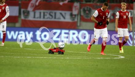 Fussball. FIFA. WM Qualifikationsspiel. European Qualifiers. Oesterreich gegen Israel. Matchball. Marko Arnautovic, Marco Gruell.   (Oesterreich). Klagenfurt, Woerthersee Stadion, 12.11.2021.
Foto: Kuess
---
pressefotos, pressefotografie, kuess, qs, qspictures, sport, bild, bilder, bilddatenbank