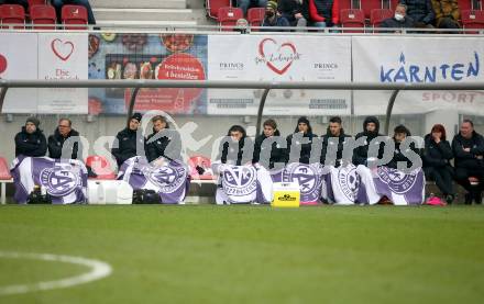 Fussball. Bundesliga. SK Austria Klagenfurt gegen  FK Austria Wien.   Spielerbank (Klagenfurt). Klagenfurt, am 21.11.2021.
Foto: Kuess
www.qspictures.net
---
pressefotos, pressefotografie, kuess, qs, qspictures, sport, bild, bilder, bilddatenbank