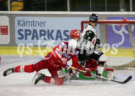 EBEL. Eishockey Bundesliga. KAC gegen	Tesla Orli Znojmo. Unterweger Clemens (KAC),  Svoboda Tomas (Znojmo). Klagenfurt, am 21.11.2021.
Foto: Kuess
www.qspictures.net

---
pressefotos, pressefotografie, kuess, qs, qspictures, sport, bild, bilder, bilddatenbank