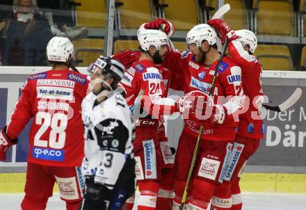 EBEL. Eishockey Bundesliga. KAC gegen	Tesla Orli Znojmo. Torjubel Strong Steven, Schumnig Martin, Ganahl Manuel, Hundertpfund Thomas,  (KAC). Klagenfurt, am 21.11.2021.
Foto: Kuess
www.qspictures.net

---
pressefotos, pressefotografie, kuess, qs, qspictures, sport, bild, bilder, bilddatenbank