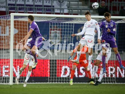 Fussball. Bundesliga. SK Austria Klagenfurt gegen  FK Austria Wien.   Herbert Paul, Thorsten Mahrer (Klagenfurt), Eric Martel (Wien). Klagenfurt, am 21.11.2021.
Foto: Kuess
www.qspictures.net
---
pressefotos, pressefotografie, kuess, qs, qspictures, sport, bild, bilder, bilddatenbank