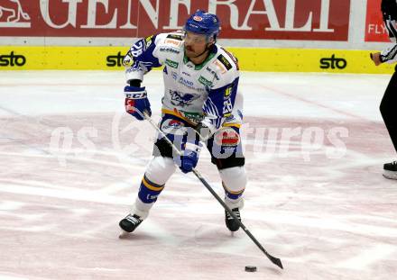 EBEL. Eishockey Bundesliga. VSV gegen spusu Vienna Capitals.  Derek Joslin (VSV). Villach, am 26.11.2021.
Foto: Kuess
www.qspictures.net
---
pressefotos, pressefotografie, kuess, qs, qspictures, sport, bild, bilder, bilddatenbank