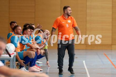 Futsal Meisterschaft (1.OEFL - B). Klagenfurt gegen Wiener Neustadt 1. FC Murexin Allstars.  Trainer Marko Petricevic, Spielerbank (Klagenfurt). Klagenfurt, 20.11.2021.
Foto: Kuess
www.qspictures.net
---
pressefotos, pressefotografie, kuess, qs, qspictures, sport, bild, bilder, bilddatenbank