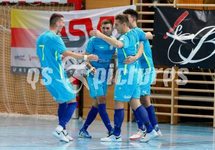 Futsal Meisterschaft (1.OEFL - B). Klagenfurt gegen Wiener Neustadt 1. FC Murexin Allstars. Torjubel Vukovic Zoran, Mujkic Anel, Matic Robert  (Klagenfurt). Klagenfurt, 20.11.2021.
Foto: Kuess
www.qspictures.net
---
pressefotos, pressefotografie, kuess, qs, qspictures, sport, bild, bilder, bilddatenbank