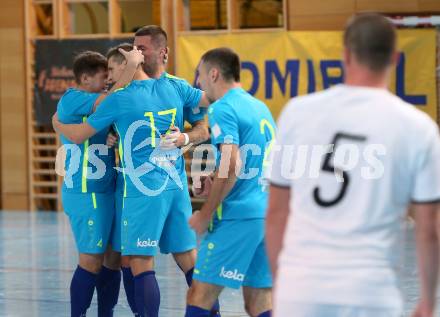 Futsal Meisterschaft (1.OEFL - B). Klagenfurt gegen Wiener Neustadt 1. FC Murexin Allstars. Jubel Pavic Markus, Matic Robert, Mujkic Anel  (Klagenfurt),   (Wr. Neustadt). Klagenfurt, 20.11.2021.
Foto: Kuess
www.qspictures.net
---
pressefotos, pressefotografie, kuess, qs, qspictures, sport, bild, bilder, bilddatenbank