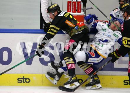 EBEL. Eishockey Bundesliga. VSV gegen spusu Vienna Capitals.  Benjamin Lanzinger,  (VSV),  Armin Preiser (Vienna Capitals). Villach, am 26.11.2021.
Foto: Kuess
www.qspictures.net
---
pressefotos, pressefotografie, kuess, qs, qspictures, sport, bild, bilder, bilddatenbank