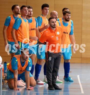 Futsal Meisterschaft (1.OEFL - B). Klagenfurt gegen Wiener Neustadt 1. FC Murexin Allstars. Trainer Marko Petricevic, Spielerbank (Klagenfurt). Klagenfurt, 20.11.2021.
Foto: Kuess
www.qspictures.net
---
pressefotos, pressefotografie, kuess, qs, qspictures, sport, bild, bilder, bilddatenbank