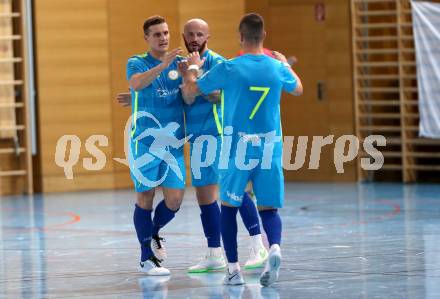 Futsal Meisterschaft (1.OEFL - B). Klagenfurt gegen Wiener Neustadt 1. FC Murexin Allstars. Torjubel Matic Robert, Djulic Said, Vukovic Zoran  (Klagenfurt). Klagenfurt, 20.11.2021.
Foto: Kuess
www.qspictures.net
---
pressefotos, pressefotografie, kuess, qs, qspictures, sport, bild, bilder, bilddatenbank