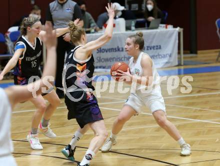 Basketball. Damen Basketball Austria Cup 2021/2022.  KOS Celovec Damen gegen Vienna United Post SV. Monika Ristic  (KOS), Lena Eichler , Michelle Slunecko  (Vienna). Klagenfurt, am 27.11.2021.
www.qspictures.net
Foto: Kuess
www.qspictures.net
---
pressefotos, pressefotografie, kuess, qs, qspictures, sport, bild, bilder, bilddatenbank