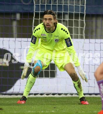 Fussball. Bundesliga. SK Austria Klagenfurt gegen  FC Red Bull Salzburg.   Phillip Menzel (Klagenfurt). Klagenfurt, am 27.11.2021.
Foto: Kuess
www.qspictures.net
---
pressefotos, pressefotografie, kuess, qs, qspictures, sport, bild, bilder, bilddatenbank