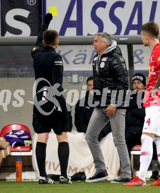 Fussball. Bundesliga. SK Austria Klagenfurt gegen  FC Red Bull Salzburg.   Trainer Peter Pacult (Klagenfurt). Klagenfurt, am 27.11.2021.
Foto: Kuess
www.qspictures.net
---
pressefotos, pressefotografie, kuess, qs, qspictures, sport, bild, bilder, bilddatenbank