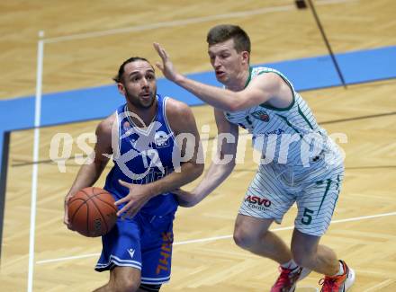 Basketball Zweite Liga 2021/2022. Grunddurchgang 7. Runde.  KOS Celovec gegen Kufstein Towers. Andi Smrtnik (KOS), Ignacio Trujillo (Kufstein). Klagenfurt, am 27.11.2021.
Foto: Kuess
www.qspictures.net
---
pressefotos, pressefotografie, kuess, qs, qspictures, sport, bild, bilder, bilddatenbank