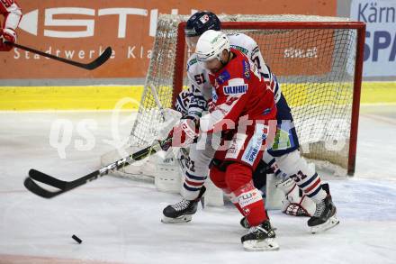 EBEL. Eishockey Bundesliga. KAC gegen	Hydro Fehervar AV 19. Thomas Koch,  (KAC), Timothy Campbell  (Fehervar). Klagenfurt, am 28.11.2021.
Foto: Kuess
www.qspictures.net

---
pressefotos, pressefotografie, kuess, qs, qspictures, sport, bild, bilder, bilddatenbank