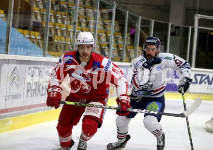 EBEL. Eishockey Bundesliga. KAC gegen	Hydro Fehervar AV 19. Lukas Haudum,  (KAC),  Timothy Campbell (Fehervar). Klagenfurt, am 28.11.2021.
Foto: Kuess
www.qspictures.net

---
pressefotos, pressefotografie, kuess, qs, qspictures, sport, bild, bilder, bilddatenbank