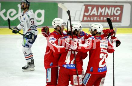 EBEL. Eishockey Bundesliga. KAC gegen	Hydro Fehervar AV 19. Torjubel Tobias Sablatnig, Marcel Witting, Fabian Hochegger, Martin Schumnig (KAC). Klagenfurt, am 28.11.2021.
Foto: Kuess
www.qspictures.net

---
pressefotos, pressefotografie, kuess, qs, qspictures, sport, bild, bilder, bilddatenbank