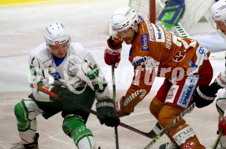 EBEL. Eishockey Bundesliga. KAC gegen	HK SZ Olimpija. Thomas Hundertpfund,  (KAC), Luka Kalan  (Olimpija). Klagenfurt, am 7.12.2021.
Foto: Kuess
www.qspictures.net

---
pressefotos, pressefotografie, kuess, qs, qspictures, sport, bild, bilder, bilddatenbank