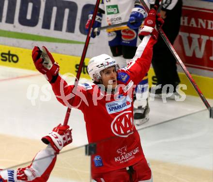 EBEL. Eishockey Bundesliga. VSV gegen KAC. Torjubel Manuel Ganahl,   (KAC). Villach, am 10.12.2021.
Foto: Kuess
www.qspictures.net
---
pressefotos, pressefotografie, kuess, qs, qspictures, sport, bild, bilder, bilddatenbank