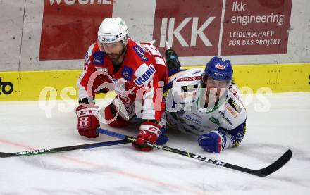 EBEL. Eishockey Bundesliga. VSV gegen KAC.  Joel Broda, (VSV),  Thomas Koch  (KAC). Villach, am 10.12.2021.
Foto: Kuess
www.qspictures.net
---
pressefotos, pressefotografie, kuess, qs, qspictures, sport, bild, bilder, bilddatenbank