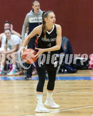 Basketball Damen Superliga 2021/2022. Grunddurchgang 7. Runde.  KOS Celovec Damen gegen  Vienna United.  Sasa Tomazic  (Vienna United). Klagenfurt, am 11.12.2021.
Foto: Kuess
www.qspictures.net
---
pressefotos, pressefotografie, kuess, qs, qspictures, sport, bild, bilder, bilddatenbank