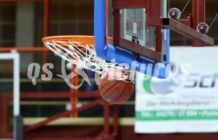 Basketball Damen Superliga 2021/2022. Grunddurchgang 7. Runde.  KOS Celovec Damen gegen  Vienna United. Feature. Basketball. Korb.. Klagenfurt, am 11.12.2021.
Foto: Kuess
www.qspictures.net
---
pressefotos, pressefotografie, kuess, qs, qspictures, sport, bild, bilder, bilddatenbank