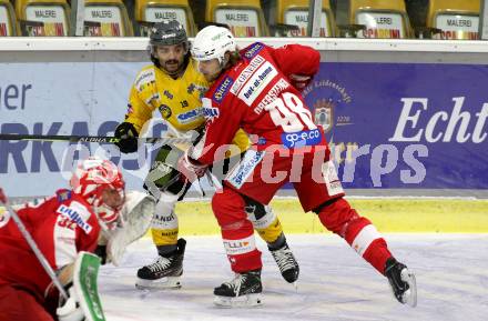 EBEL. Eishockey Bundesliga. KAC gegen	HC Pustertal Woelfe. Daniel Obersteiner,  (KAC),  Dante Hannoun (Pustertal). Klagenfurt, am 12.12.2021.
Foto: Kuess
www.qspictures.net

---
pressefotos, pressefotografie, kuess, qs, qspictures, sport, bild, bilder, bilddatenbank