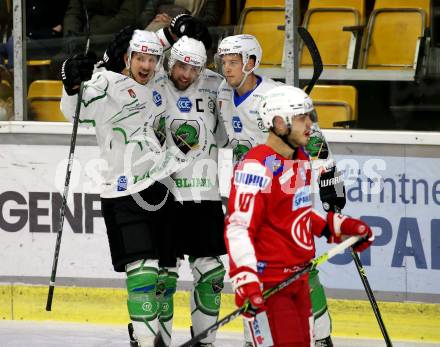 EBEL. Eishockey Bundesliga. KAC gegen	HK SZ Olimpija. Torjubel Ziga Pance  (Olimpija). Klagenfurt, am 17.12.2021.
Foto: Kuess
www.qspictures.net

---
pressefotos, pressefotografie, kuess, qs, qspictures, sport, bild, bilder, bilddatenbank