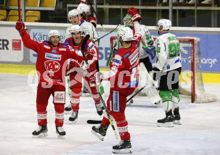 EBEL. Eishockey Bundesliga. KAC gegen	HK SZ Olimpija. Torjubel Thomas Hundertpfund, Lukas Haudum, Johannes Bischofberger (KAC). Klagenfurt, am 17.12.2021.
Foto: Kuess
www.qspictures.net

---
pressefotos, pressefotografie, kuess, qs, qspictures, sport, bild, bilder, bilddatenbank