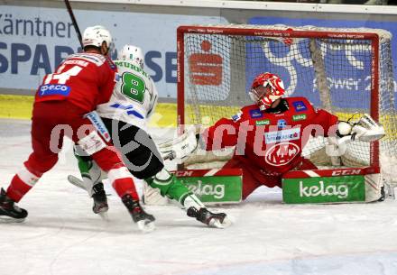 EBEL. Eishockey Bundesliga. KAC gegen	HK SZ Olimpija. Paul Postma, Sebastian Dahm,  (KAC),  Daniel Wade Murphy (Olimpija). Klagenfurt, am 17.12.2021.
Foto: Kuess
www.qspictures.net

---
pressefotos, pressefotografie, kuess, qs, qspictures, sport, bild, bilder, bilddatenbank