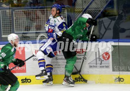 EBEL. Eishockey Bundesliga. VSV gegen HK SZ Olimpija. Anton Karlsson, (VSV), Zan Jezovsek    (Olimpija). Villach, am 19.12.2021.
Foto: Kuess
www.qspictures.net
---
pressefotos, pressefotografie, kuess, qs, qspictures, sport, bild, bilder, bilddatenbank