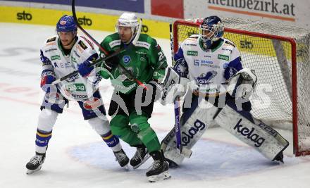 EBEL. Eishockey Bundesliga. VSV gegen HK SZ Olimpija.  Stefan Bacher, Alexander Schmidt, (VSV),  Anze Ropret  (Olimpija). Villach, am 19.12.2021.
Foto: Kuess
www.qspictures.net
---
pressefotos, pressefotografie, kuess, qs, qspictures, sport, bild, bilder, bilddatenbank