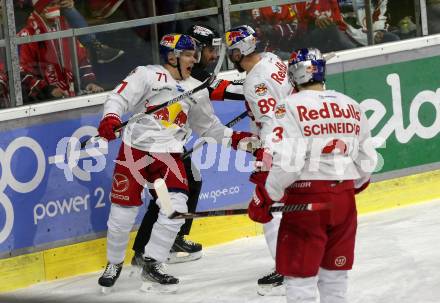 EBEL. Eishockey Bundesliga. KAC gegen	EC Red Bull Salzburg. Jaervinen Jan-Mikael Johannes, Baltram Florian, Schneider Peter   (Salzburg). Klagenfurt, am 21.12.2021.
Foto: Kuess
www.qspictures.net

---
pressefotos, pressefotografie, kuess, qs, qspictures, sport, bild, bilder, bilddatenbank