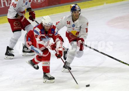 EBEL. Eishockey Bundesliga. KAC gegen	EC Red Bull Salzburg. Bischofberger Johannes (KAC), Zuendel Kilian  (Salzburg). Klagenfurt, am 21.12.2021.
Foto: Kuess
www.qspictures.net

---
pressefotos, pressefotografie, kuess, qs, qspictures, sport, bild, bilder, bilddatenbank