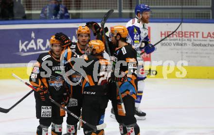 EBEL. Eishockey Bundesliga. VSV gegen Steinbach Black Wings Linz.  Torjubel Brian Lebler, Will Pelletier, Ramon Schnetzer, Maxim Lamarche   (Linz). Villach, am 21.12.2021.
Foto: Kuess
www.qspictures.net
---
pressefotos, pressefotografie, kuess, qs, qspictures, sport, bild, bilder, bilddatenbank