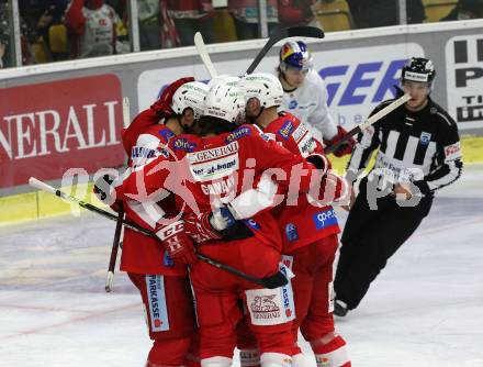 EBEL. Eishockey Bundesliga. KAC gegen	EC Red Bull Salzburg. Torjubel Hundertpfund Thomas, Ganahl Manuel, Bischofberger Johannes, Unterweger Clemens, Tavzelj Andrej (KAC). Klagenfurt, am 21.12.2021.
Foto: Kuess
www.qspictures.net

---
pressefotos, pressefotografie, kuess, qs, qspictures, sport, bild, bilder, bilddatenbank