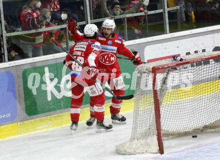 EBEL. Eishockey Bundesliga. KAC gegen	EC Red Bull Salzburg. Torjubel Obersteiner Daniel, Witting Samuel, (KAC). Klagenfurt, am 21.12.2021.
Foto: Kuess
www.qspictures.net

---
pressefotos, pressefotografie, kuess, qs, qspictures, sport, bild, bilder, bilddatenbank