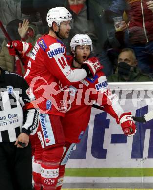 EBEL. Eishockey Bundesliga. KAC gegen	VSV. Torjubel Johannes Bischofberger, Paul Postma (KAC). Klagenfurt, am 26.12.2021.
Foto: Kuess
www.qspictures.net

---
pressefotos, pressefotografie, kuess, qs, qspictures, sport, bild, bilder, bilddatenbank