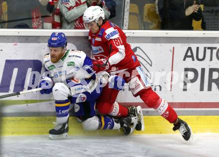 EBEL. Eishockey Bundesliga. KAC gegen	VSV. Nikolaus Kraus, (KAC), Jamie Fraser   (VSV). Klagenfurt, am 26.12.2021.
Foto: Kuess
www.qspictures.net

---
pressefotos, pressefotografie, kuess, qs, qspictures, sport, bild, bilder, bilddatenbank