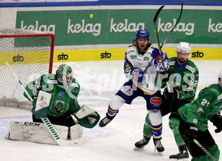 EBEL. Eishockey Bundesliga. VSV gegen HK SZ Olimpija.  Chris Collins,  (VSV), Aleksandar Magovac, Zan Us  (Olimpija). Villach, am 28.12.2021.
Foto: Kuess
www.qspictures.net
---
pressefotos, pressefotografie, kuess, qs, qspictures, sport, bild, bilder, bilddatenbank