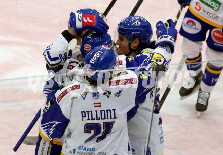 EBEL. Eishockey Bundesliga. VSV gegen HK SZ Olimpija. Torjubel Anton Karlsson, Sebastian Zauner, Yannick Pilloni, Kevin Moderer  (VSV). Villach, am 28.12.2021.
Foto: Kuess
www.qspictures.net
---
pressefotos, pressefotografie, kuess, qs, qspictures, sport, bild, bilder, bilddatenbank