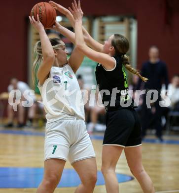 Basketball Damen Superliga 2021/2022. Grunddurchgang 9. Runde.  KOS Celovec Damen gegen  Basket Flames.  Sara Feratovic (KOS), Franca Roedhammer  (Basket Flames). Klagenfurt, am 22.1.2022.
Foto: Kuess
www.qspictures.net
---
pressefotos, pressefotografie, kuess, qs, qspictures, sport, bild, bilder, bilddatenbank