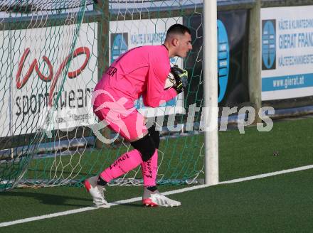 Fussball Testspiel. SK Austria Klagenfurt gegen NK Rogaska. Lennart Moser (Klagenfurt). Moosburg, am 22.1.2022.
Foto: Kuess
---
pressefotos, pressefotografie, kuess, qs, qspictures, sport, bild, bilder, bilddatenbank